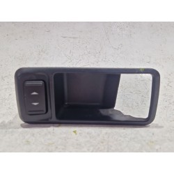 MANDO ELEVALUNAS DELANTERO DERECHO 3M51226A36 