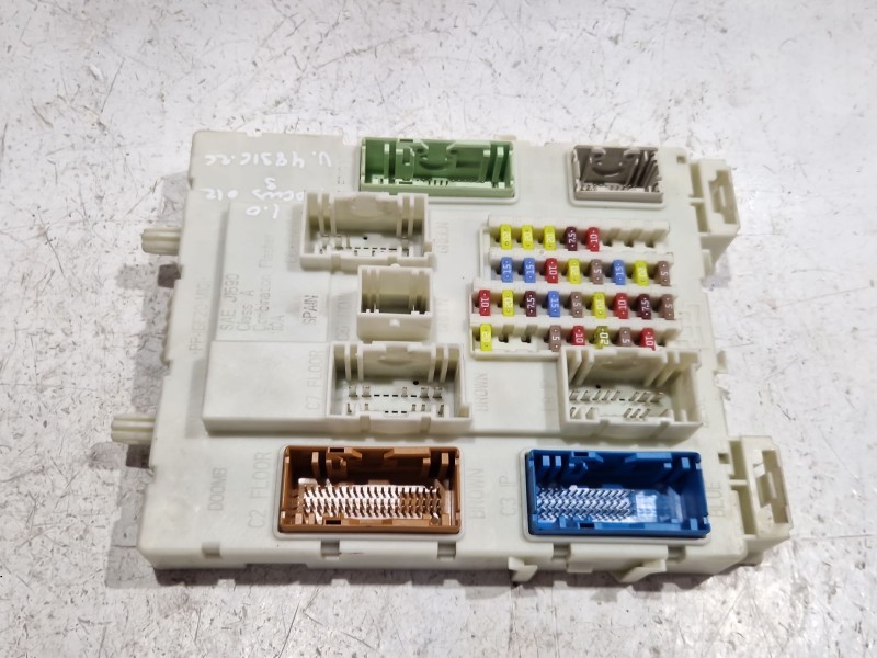 Recambio de caja reles / fusibles para ford focus iii 1.0 ecoboost referencia OEM IAM BV6T14014HFC  