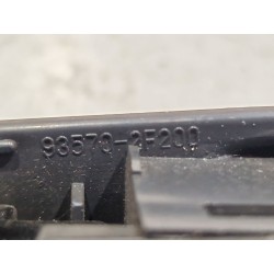 Recambio de mando elevalunas delantero izquierdo para kia cerato i sedán (ld) 2.0 crdi referencia OEM IAM 935702F200  