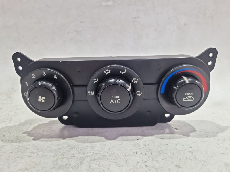Recambio de mando climatizador para kia cerato i sedán (ld) 2.0 crdi referencia OEM IAM 972502f000  