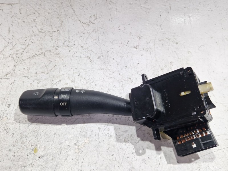 Recambio de mando intermitentes para kia cerato i sedán (ld) 2.0 crdi referencia OEM IAM LD4813AA  