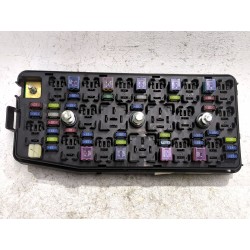 CAJA RELES / FUSIBLES 07046N 