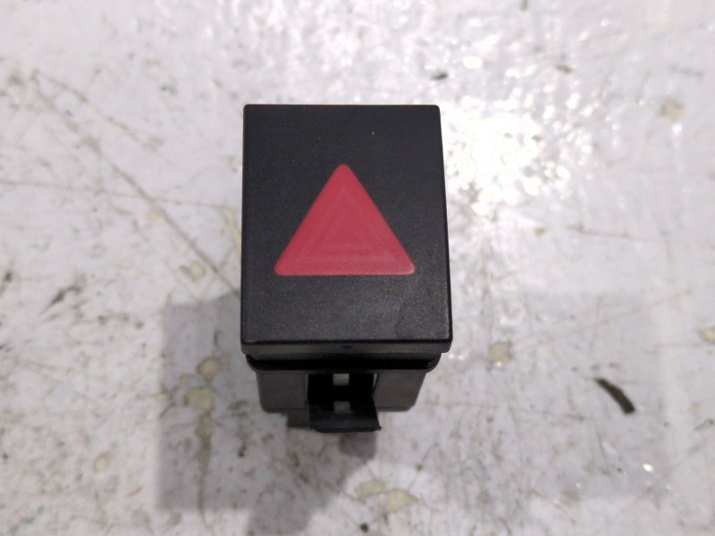 Recambio de boton emergencia para volkswagen polo iv (9n_, 9a_) 1.9 sdi referencia OEM IAM 6Q0953235A  