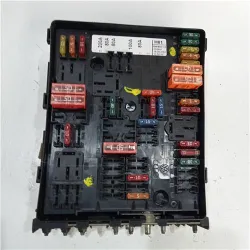 Recambio de caja fusibles/rele para volkswagen golf v (1k1)(2003) 2.0 tdi 16v referencia OEM IAM 1K0937124K  