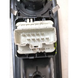 Recambio de mando elevalunas delantero izquierdo para renault twingo ii (cn0_) 1.2 16v (cn04, cn0a, cn0b) referencia OEM IAM 820