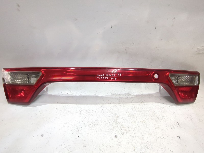 Recambio de piloto trasero central para seat toledo ii (1m2) 1.6 referencia OEM IAM 1M5945225  