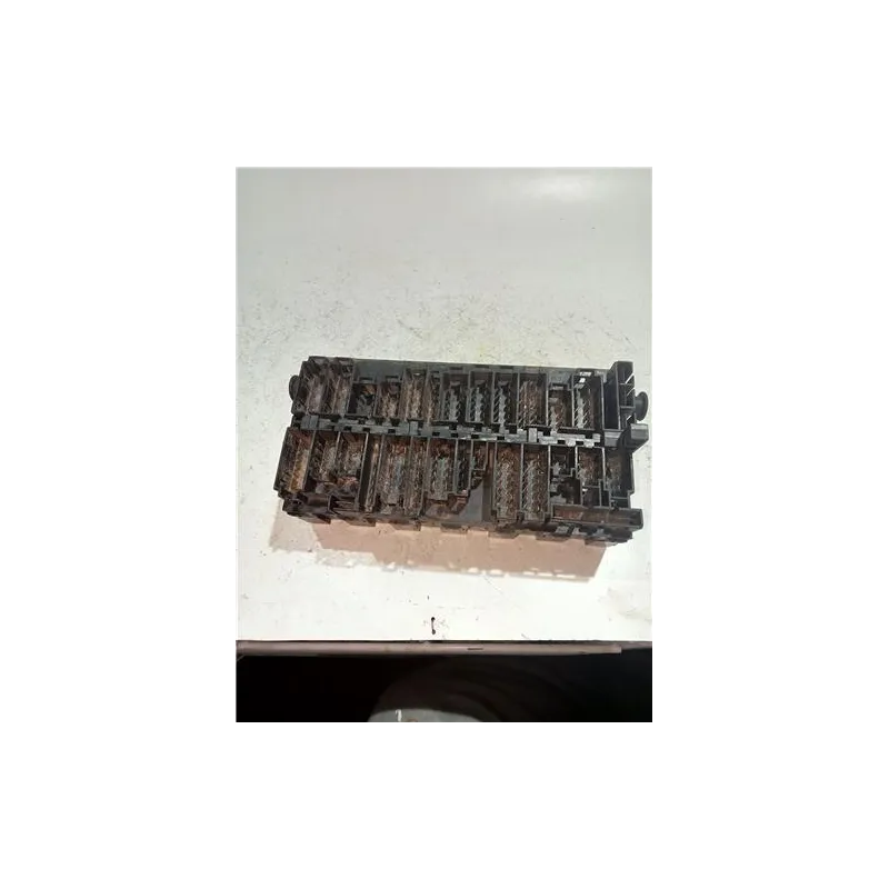 Recambio de caja fusibles/rele para volkswagen passat berlina (3b3)(2000) 1.9 tdi referencia OEM IAM 357937039  