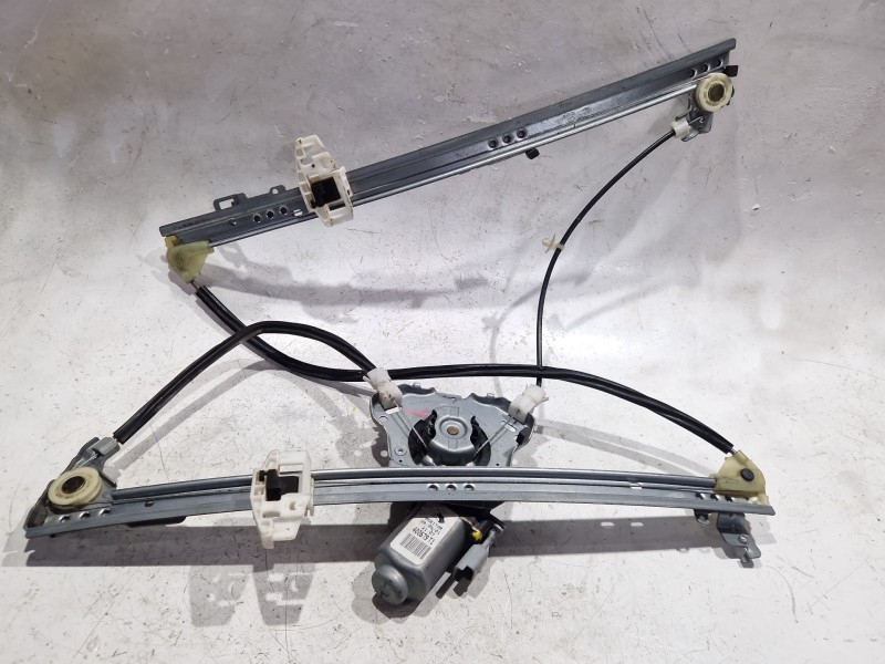 Recambio de mecanismo elevalunas delantero derecho para citroën xsara (n1) 1.9 td referencia OEM IAM 400679T1  
