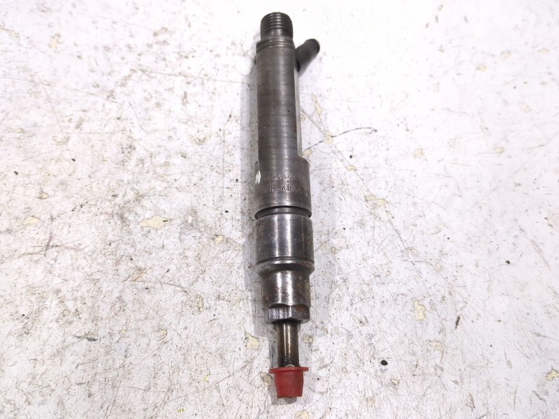 Recambio de inyector para audi a4 b5 (8d2) 1.9 tdi referencia OEM IAM 028130201G  