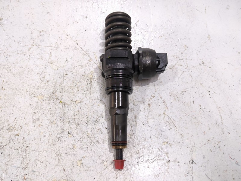 Recambio de inyector para volkswagen golf v (1k1)(2003) 1.9 tdi referencia OEM IAM 04144720215  