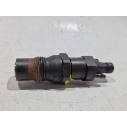Recambio de inyector para volkswagen polo iii (6n1)(09.1994) 64 1.9 d referencia OEM IAM 028130201C  