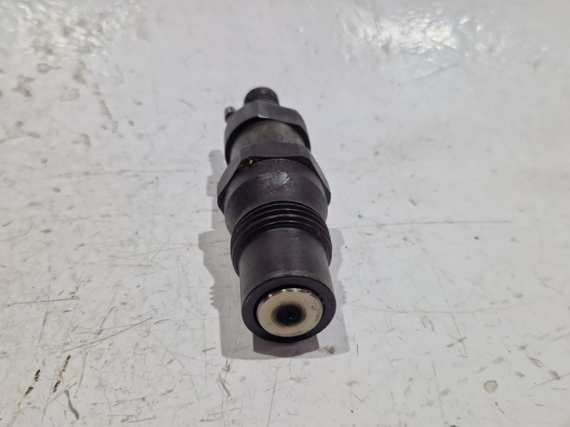 Recambio de inyector para volkswagen polo iii (6n1)(09.1994) 64 1.9 d referencia OEM IAM 028130201C  