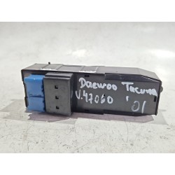 Recambio de mando elevalunas para daewoo tacuma (u100) 1.6 referencia OEM IAM 621W01620  