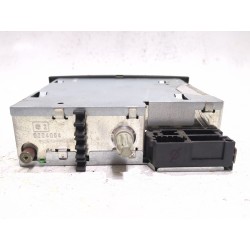 Recambio de sistema audio / radio cd para renault clio iii dci referencia OEM IAM 8200483757  