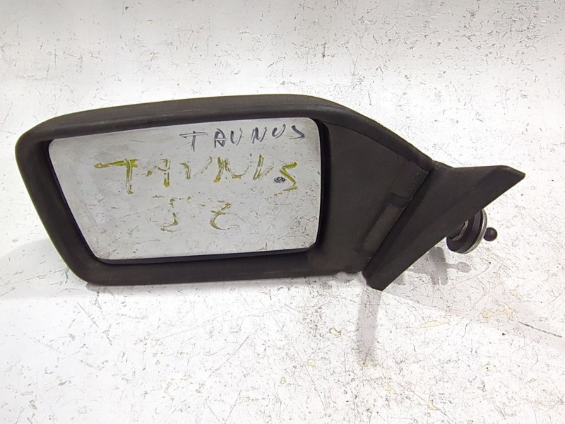 Recambio de retrovisor izquierdo para ford taunus turnier (gbns) 2.0 referencia OEM IAM E117100  