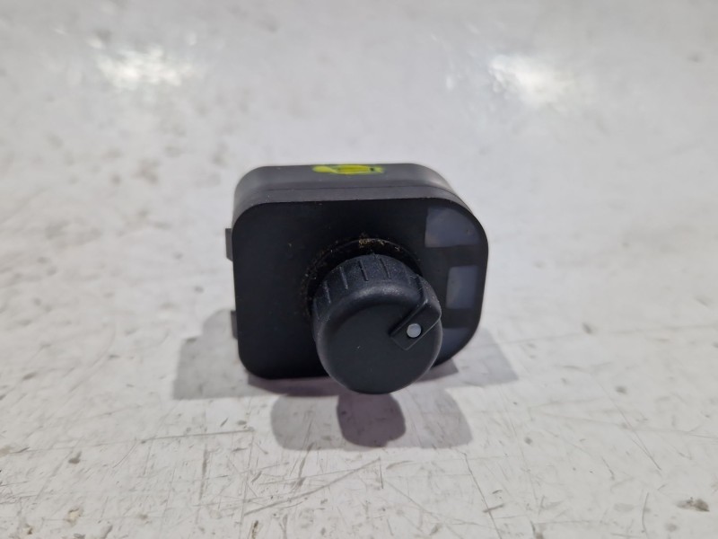 Recambio de mando retrovisor para audi a4 b7 (8ec) 2.0 tdi 16v referencia OEM IAM 8E0959565  