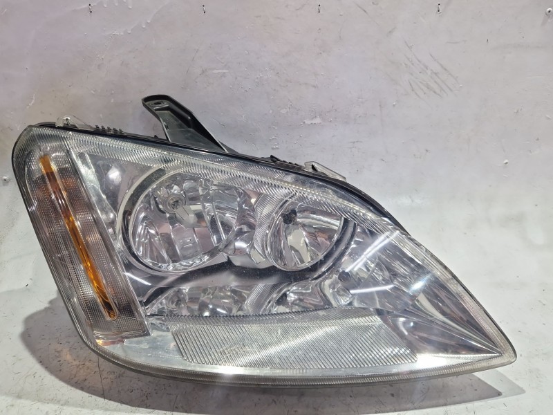 Recambio de faro delantero derecho para ford focus c-max 1.6 tdci referencia OEM IAM 270606  
