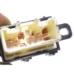 Recambio de mando elevalunas trasero derecho para hyundai accent ii (lc) 1.5 crdi referencia OEM IAM 3583T53  