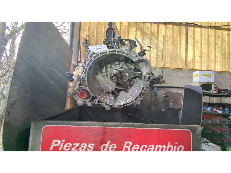 Recambio de caja cambios manual para hyundai i30 (fd) 1.6 crdi referencia OEM IAM W9J6H  