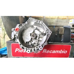Recambio de caja cambios manual para opel zafira / zafira family b (a05) 1.9 cdti (m75) referencia OEM IAM M32019D36501  