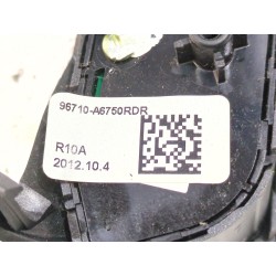 Recambio de mando volante para hyundai i30 coupé 1.6 crdi referencia OEM IAM 96710A6750RDR  