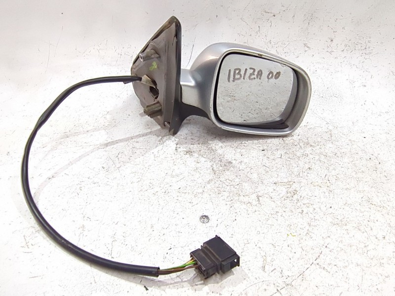 Recambio de retrovisor derecho para seat ibiza ii (6k1) 1.9 tdi referencia OEM IAM E9024029  