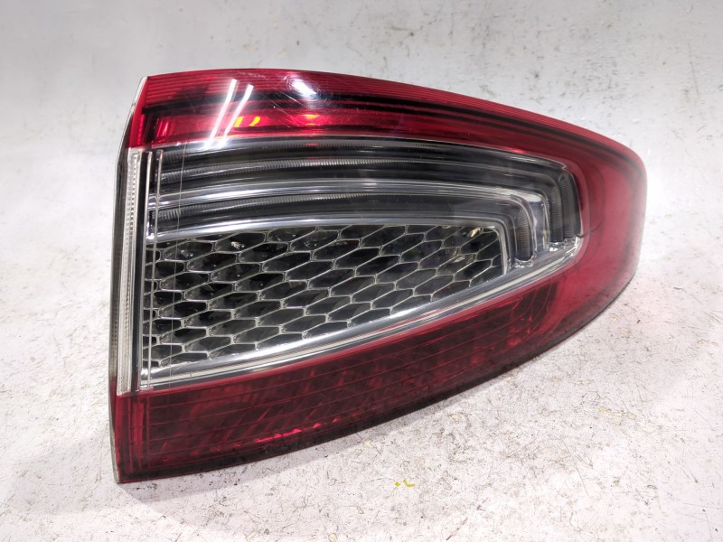 Recambio de piloto trasero derecho para ford mondeo iv (ba7) 2.2 tdci referencia OEM IAM BS7113404A  