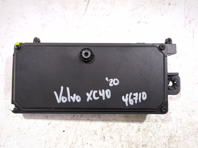 Recambio de camara para volvo xc40 (536) d3 referencia OEM IAM 32327234  