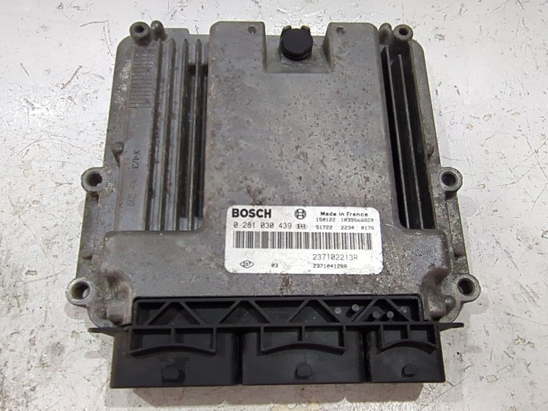 Recambio de centralita inyeccion para dacia dokker 1.5 dci referencia OEM IAM 0281030439  