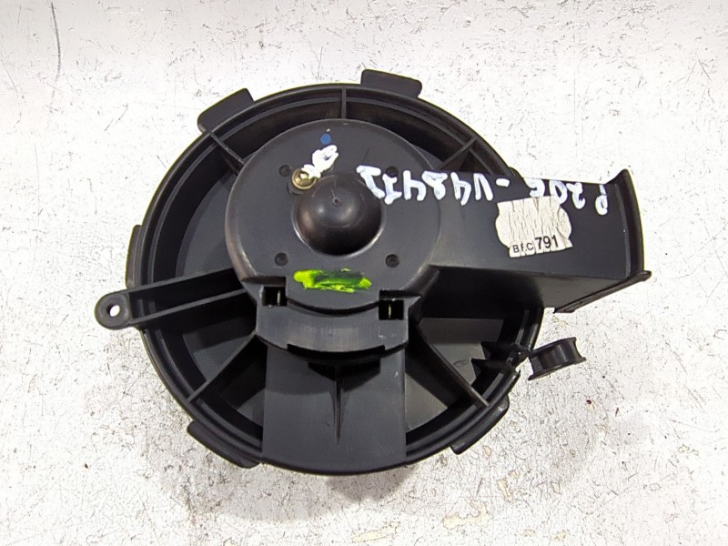 Recambio de motor calefaccion para peugeot 206 hatchback (2a/c) 1.4 hdi referencia OEM IAM 5576705  