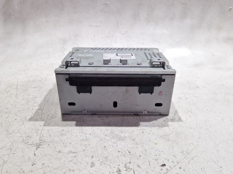 Recambio de radio cd para ford fiesta vi 1.25 referencia OEM IAM e1110R035512  