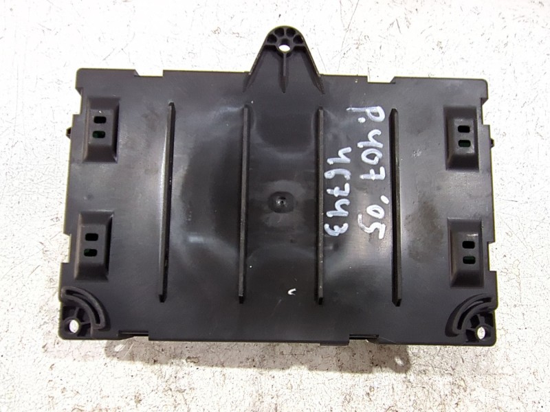 Recambio de caja reles / fusibles para peugeot 407 st confort referencia OEM IAM BSCA0200  
