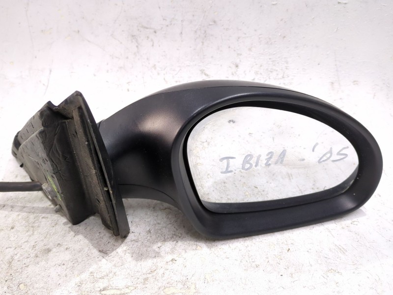 Recambio de retrovisor derecho para seat ibiza iii (6l1) 1.4 tdi referencia OEM IAM 876048  