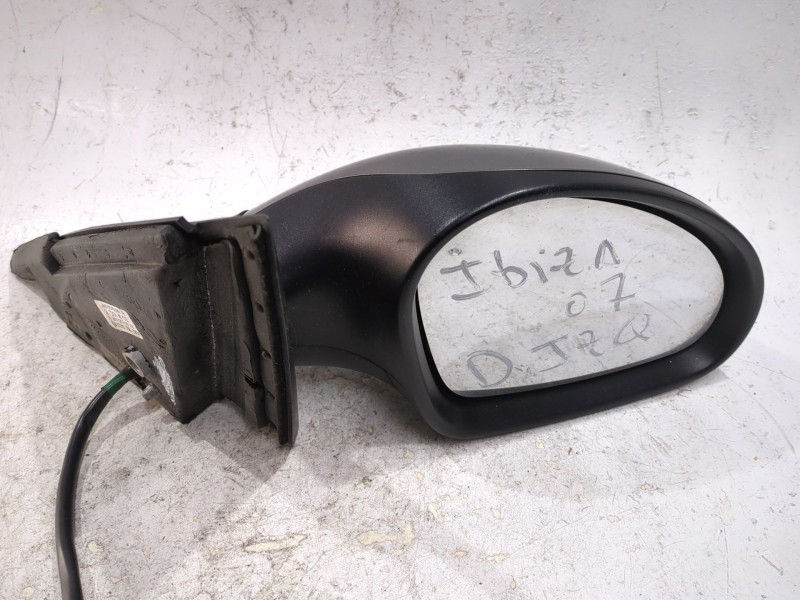 Recambio de retrovisor derecho para seat ibiza iii (6l1) 1.4 tdi referencia OEM IAM 876048  