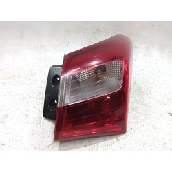 PILOTO TRASERO DERECHO R92402A50 