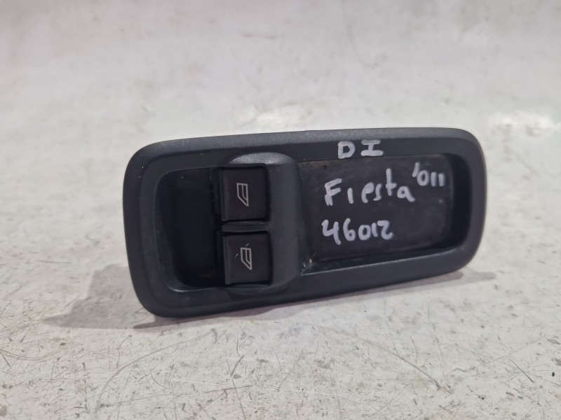 Recambio de mando elevalunas para ford fiesta vi 1.25 referencia OEM IAM 10008940  