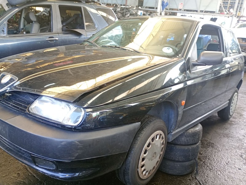 alfa romeo 145 (930_) del año 1995