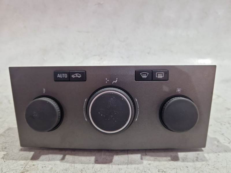 Recambio de mando climatizador para opel astra h (a04) 1.9 cdti (l48) referencia OEM IAM 13122963  