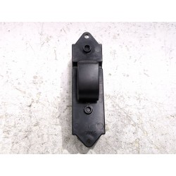 MANDO ELEVALUNAS DELANTERO DERECHO 8608A065 