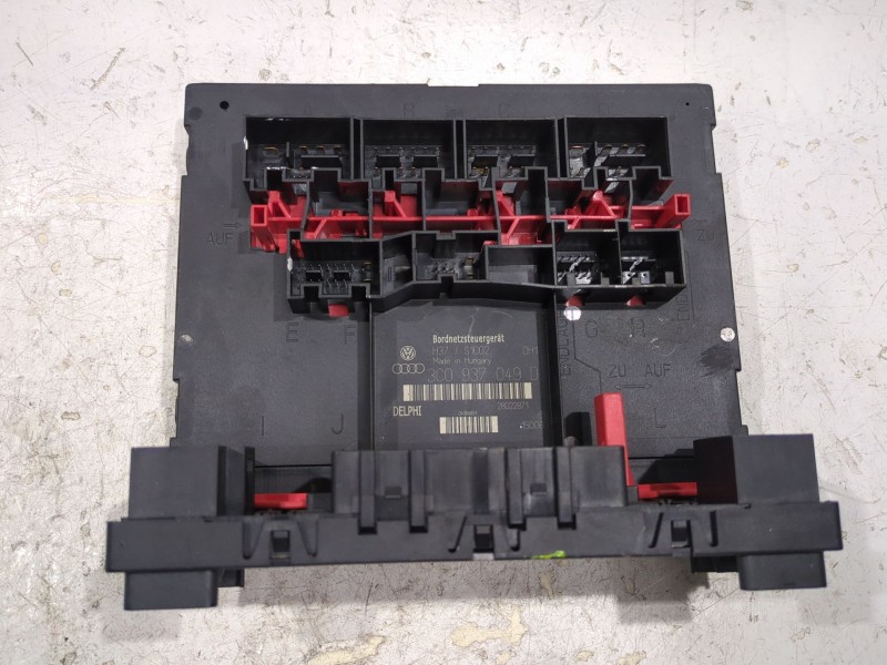 Recambio de caja reles / fusibles para volkswagen golf v (1k1) 1.9 tdi referencia OEM IAM 3C0937049D  