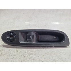 Recambio de maneta elevalunas delantero derecho para renault clio ii fase i (b/cb0)(1998) 1.1 58cv referencia OEM IAM 8200084005