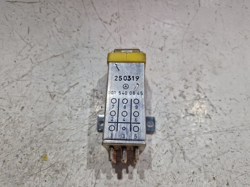Recambio de caja reles / fusibles para mercedes-benz clk (c208) clk 320 (208.365) referencia OEM IAM 0015400845  