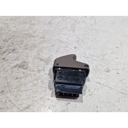 Recambio de boton elevalunas izquierdo para renault twingo i (c06)(05.1993) 1.3 (c063/64) [1,3 ltr. - 40 kw cat] referencia OEM 