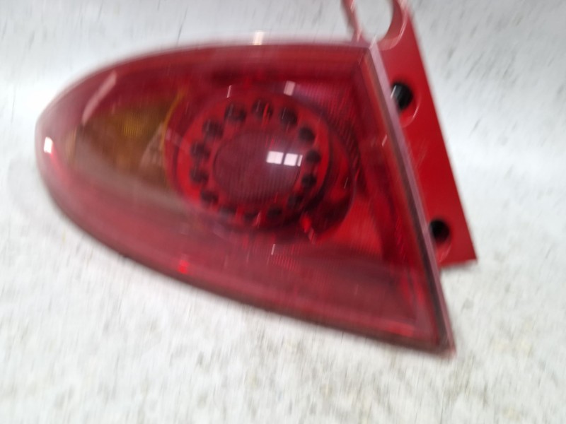 Recambio de piloto trasero izquierdo para seat leon (1p1) 1.9 tdi referencia OEM IAM 98205100  