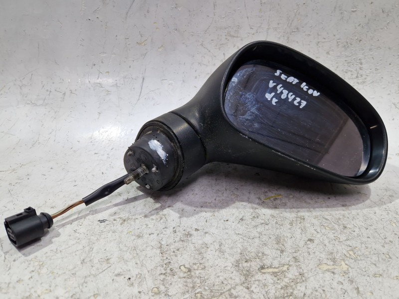 Recambio de retrovisor derecho para seat leon (1p1) 1.9 tdi referencia OEM IAM 079010  