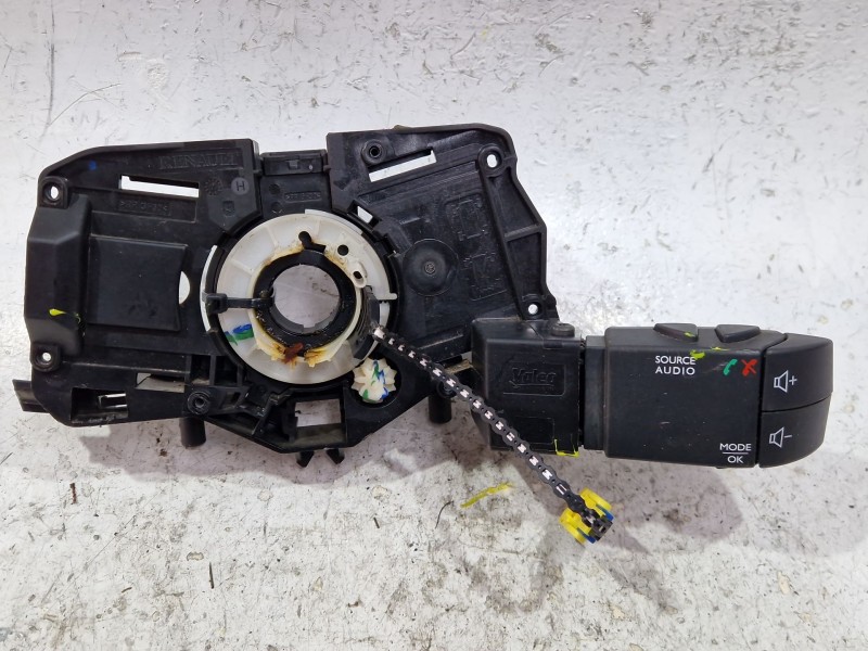 Recambio de anillo airbag para dacia duster i (2010) 1.5 dci referencia OEM IAM 6817227  