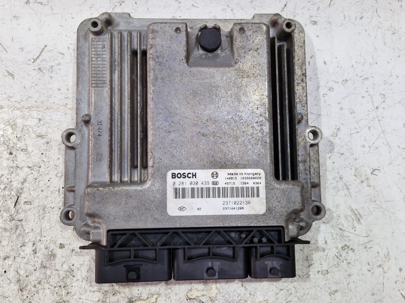 Recambio de centralita inyeccion para dacia duster i (2010) 1.5 dci referencia OEM IAM 0281030439  