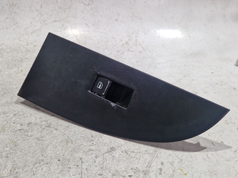 Recambio de mando elevalunas delantero derecho para seat leon (1p1) 1.9 tdi referencia OEM IAM P1867172  