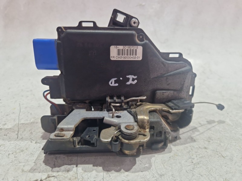 Recambio de cerradura puerta delantera izquierda para skoda octavia ii (1z3) 1.9 tdi referencia OEM IAM 153d1837015  