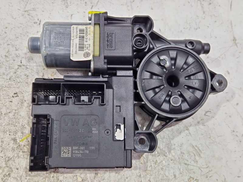Recambio de motor elevalunas delantero derecho para volkswagen passat b7 (362) 2.0 tdi referencia OEM IAM 988693318  